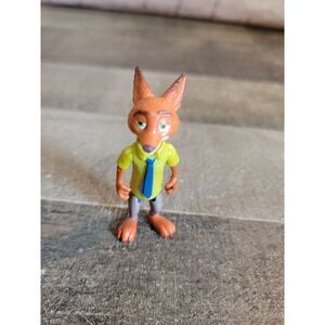 Tomy zootopia Nick Wilde Fox Disney toy figure